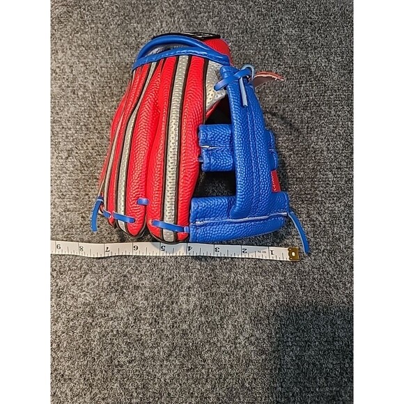 Franklin Sports Air Tech Left Handed Throw Youth Baseball Glove, 9-Inch RTP 9N - Picture 5 of 6